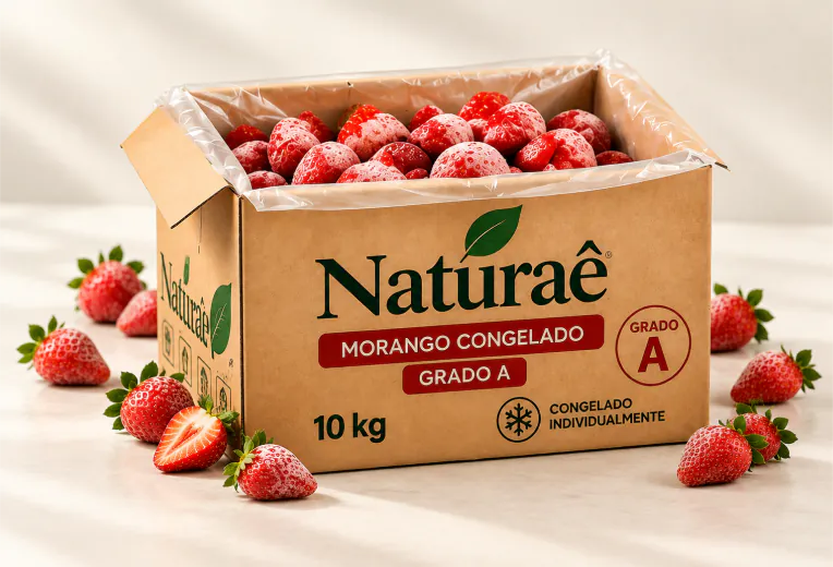 Caixa de 10 kg Grado A com morangos congelados
